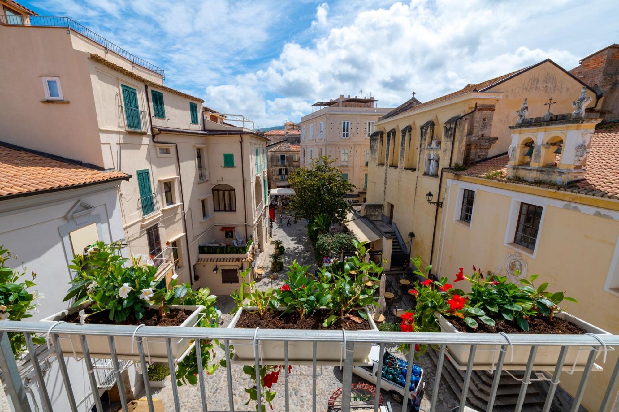 Bed and Breakfast La Divina - Parcheggio In Centro Gratuito - à Tropea Extérieur photo